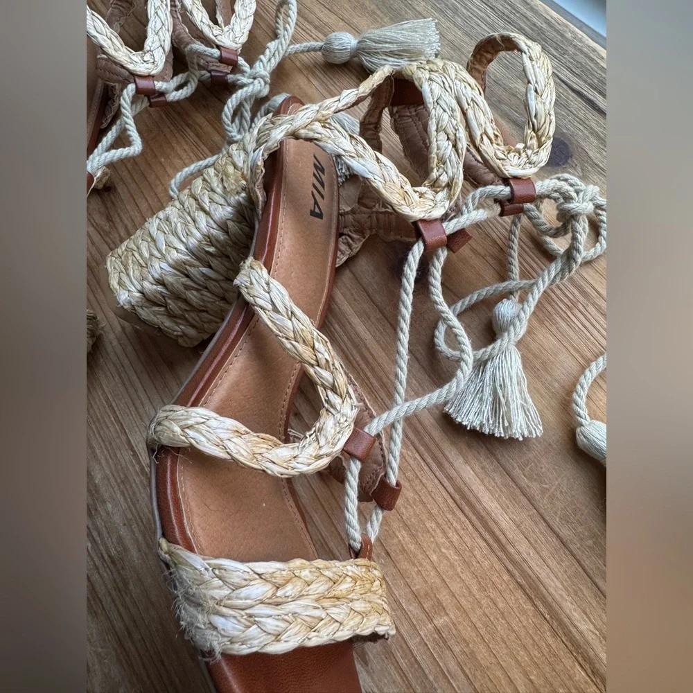 MIA Gigi Size 10 Raffia Braided Lace Up Block Heel Boho Sandals Tan